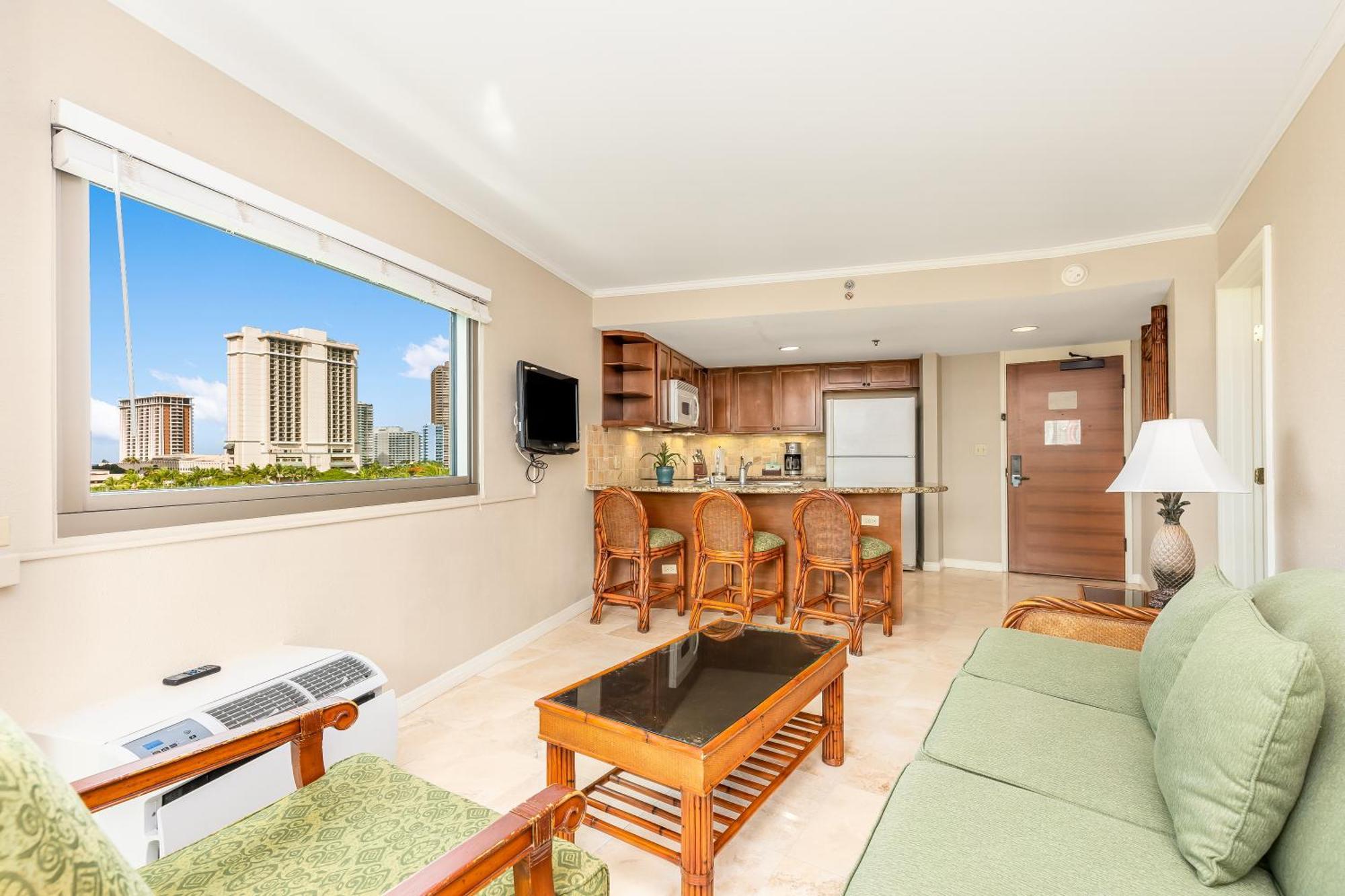 Luana Waikiki Hotel & Suites Honolulu Exterior photo