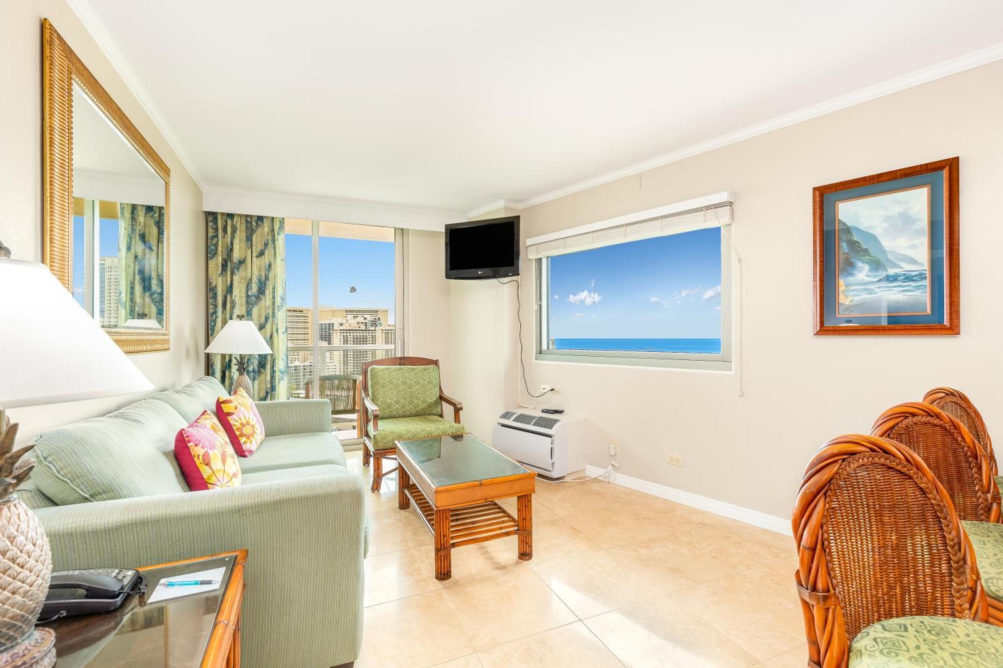 Luana Waikiki Hotel & Suites Honolulu Exterior photo