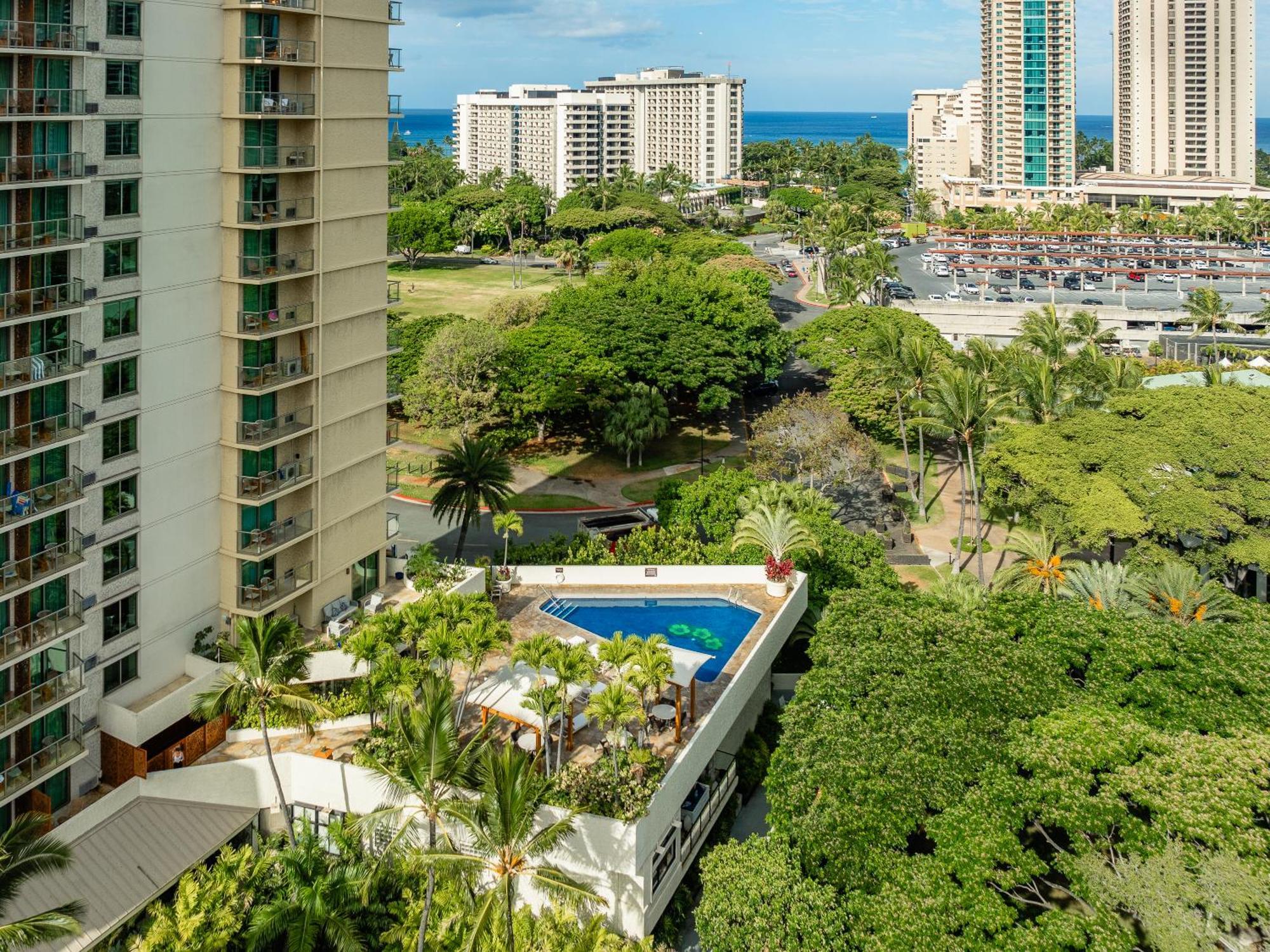 Luana Waikiki Hotel & Suites Honolulu Exterior photo