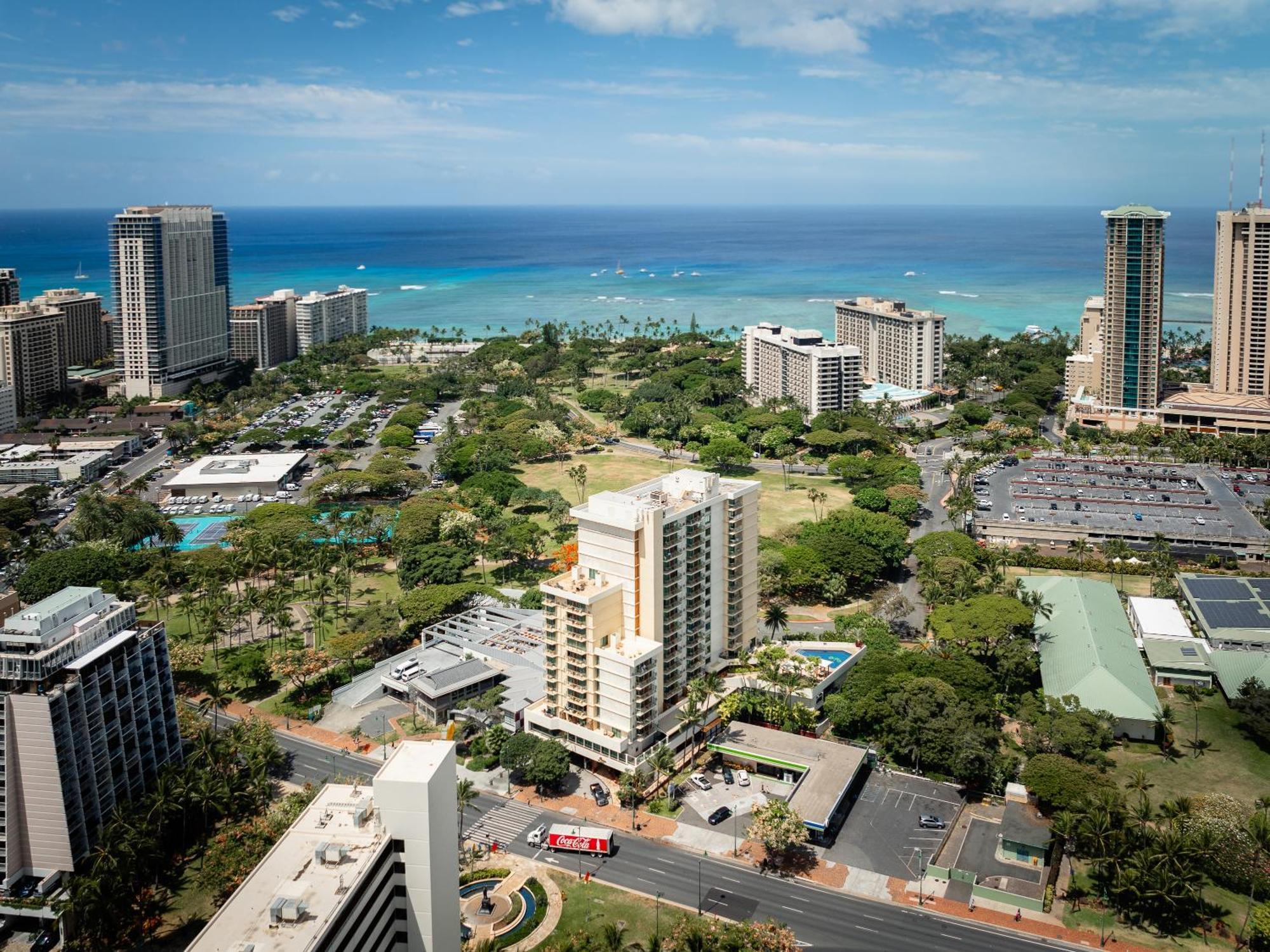 Luana Waikiki Hotel & Suites Honolulu Exterior photo