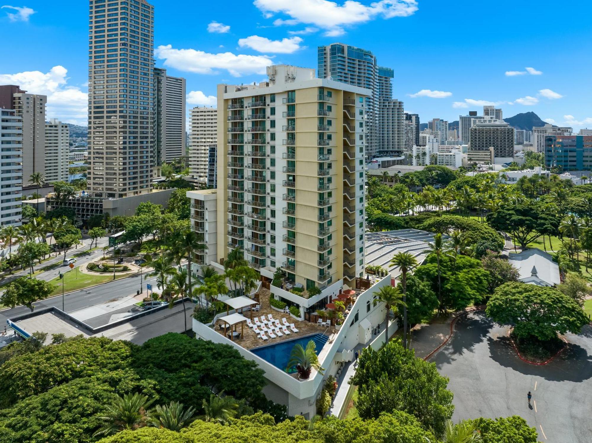 Luana Waikiki Hotel & Suites Honolulu Exterior photo